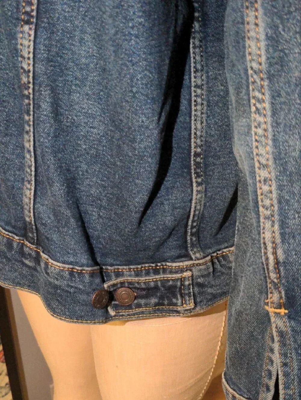 Levi's Dark Blue Denim Trucker Jacket - Picture 8 of 13